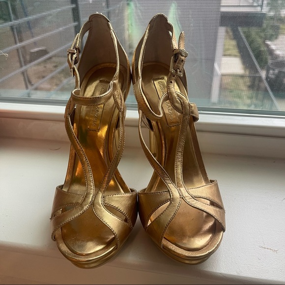 BCBG MaxAzria - Picture 3 of 15